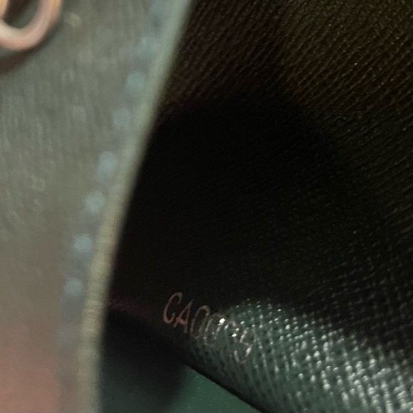 Louis Vuitton taiga green key case - Picture 9 of 9